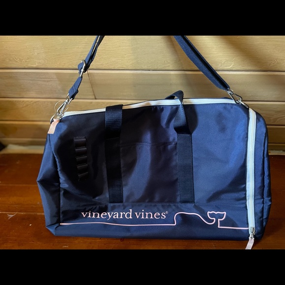 Vineyard Vines x Target Weekender Duffle Bag - Picture 4 of 4